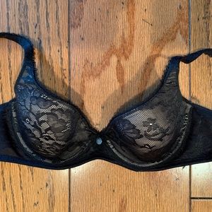 Victoria’s Secret Body ByVictoria Demi Bra 34B NWT
